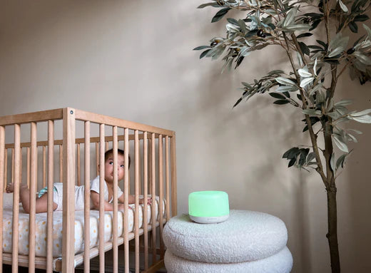 Unlocking Better Sleep and Mood with Glow Dreaming's Green Light Technology